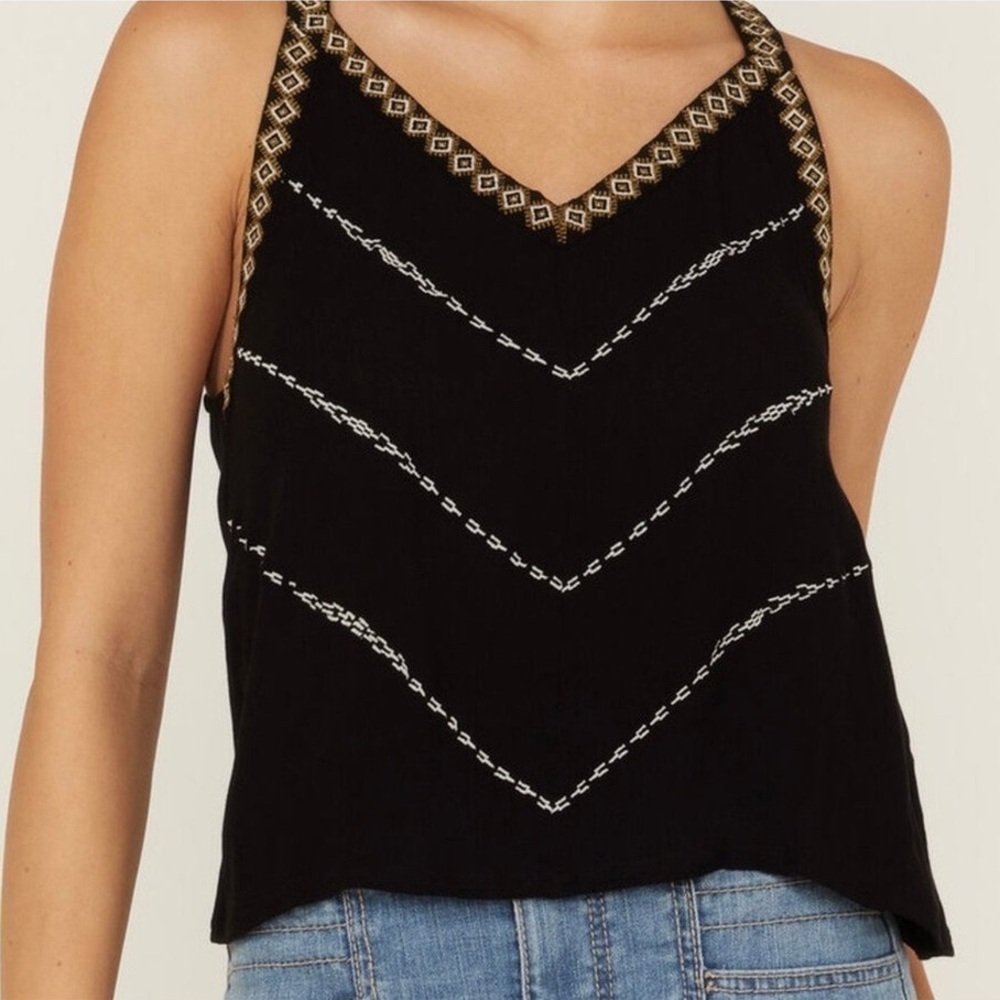 SHYANNE WOMEN'S SOUTHWESTERN EMBROIDERED V-NECK CAMI SIZE. XXL BoHo